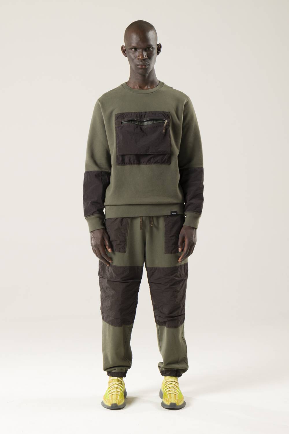 NemeN NMN_E22130F_068 [JYNX CHEST POCKET SWEATSHIRT] Offerta
