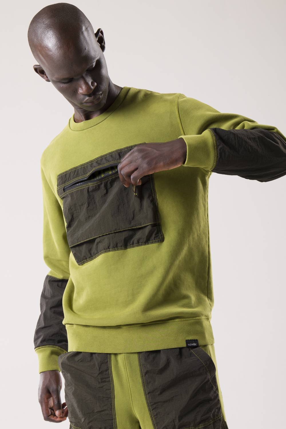 NemeN NMN_E22130F_207 [JYNX CHEST POCKET SWEATSHIRT] Economico