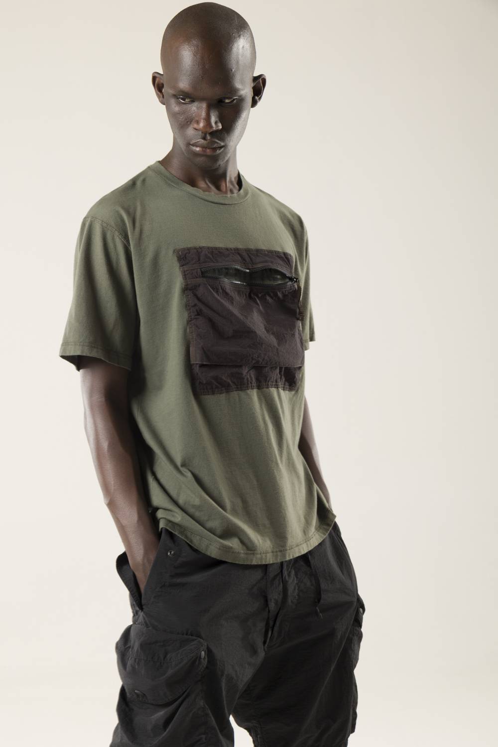 NemeN NMN_E22135T_068 [KEL CHEST POCKET T-SHIRT] Vendita Calda
