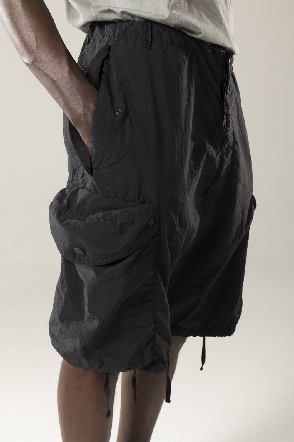 NemeN NMN_E22034P_111 [AKIRA CARGO SHORT] Spedizione Gratuita