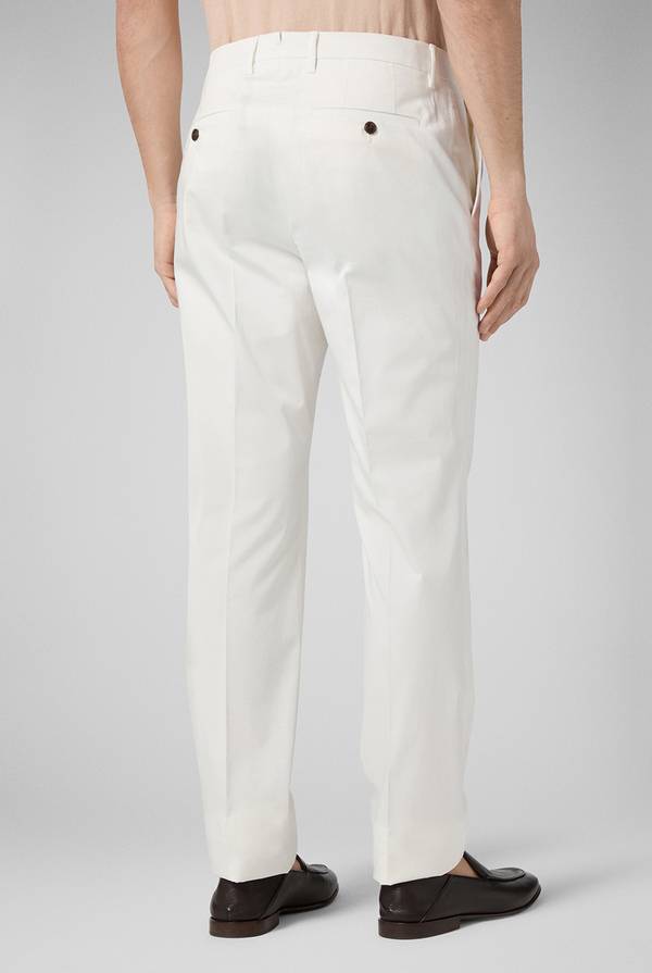Lab. Pal Zileri Chino in puro cotone Fino Al -60%