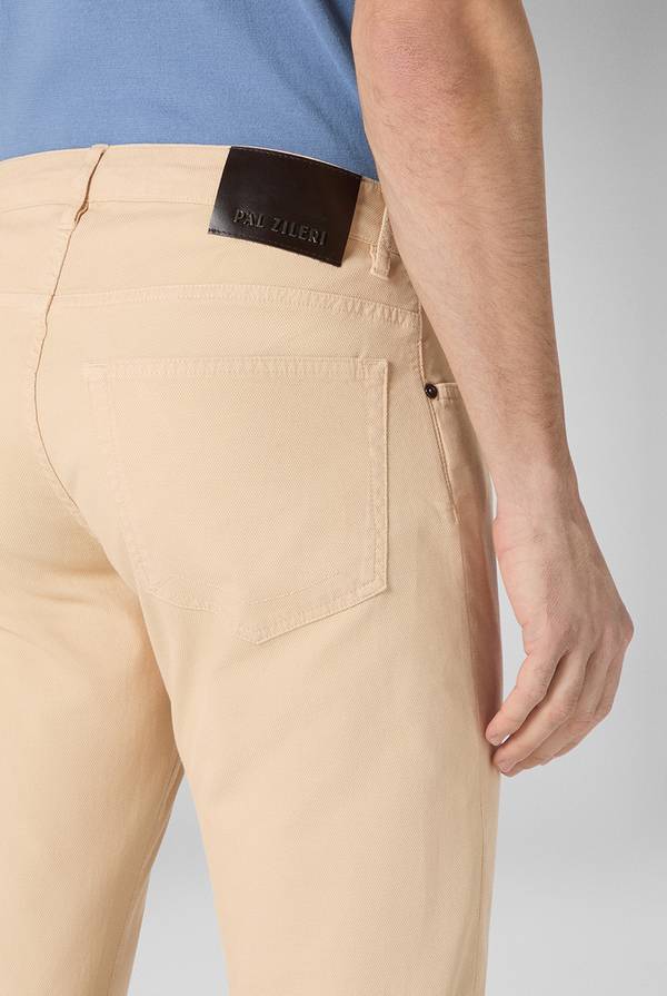 Lab. Pal Zileri Pantalone 5 tasche in cotone stretch tinto in capo Novità