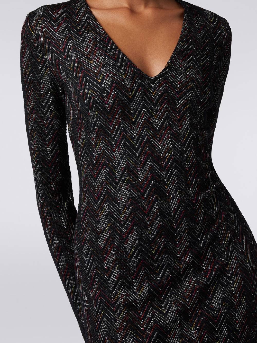 Missoni Abito lungo con scollatura a V in lana e viscosa zig zag Novità