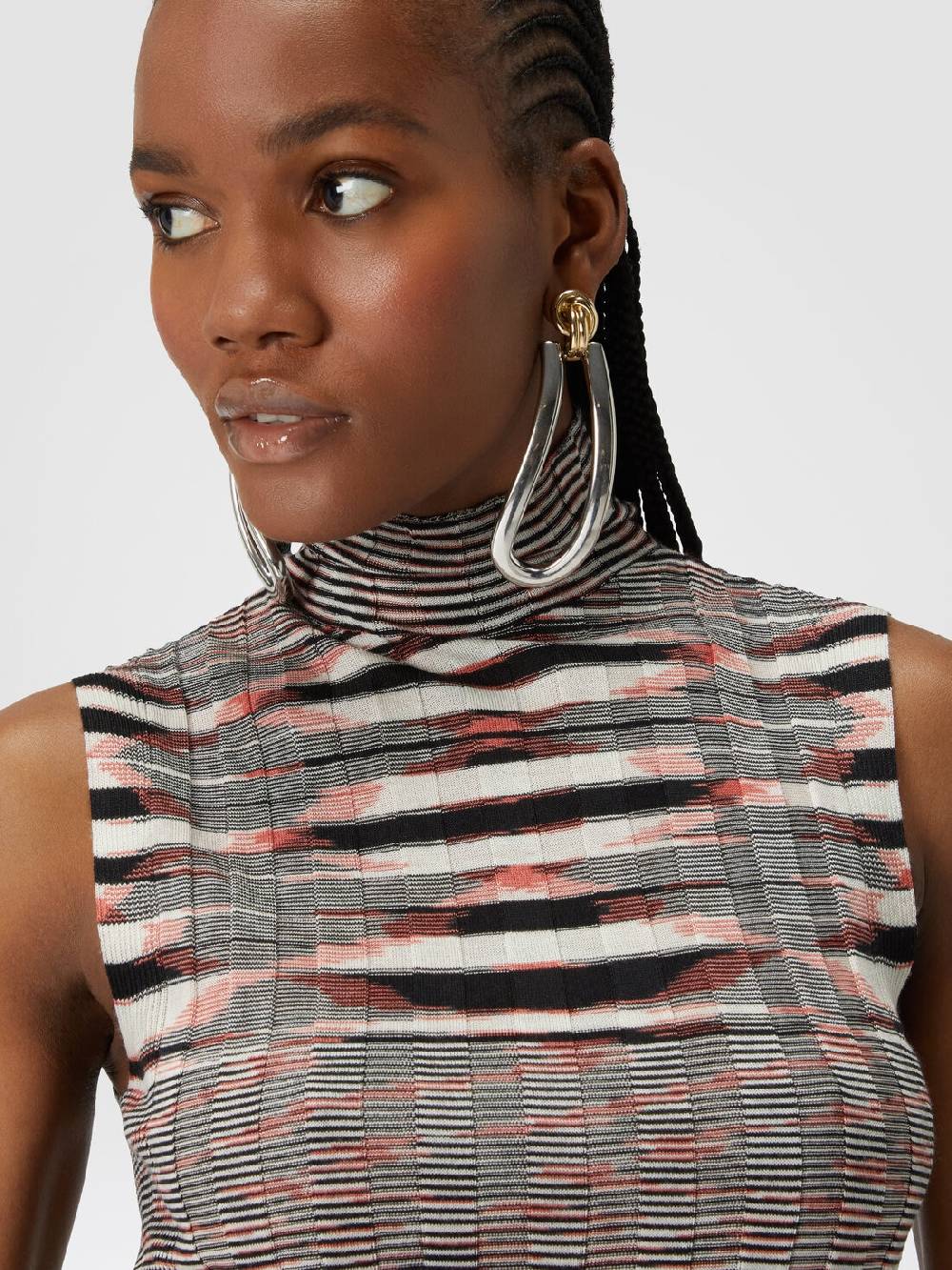 Missoni Canottiera con collo alto in cashmere e seta a costine Convenienza