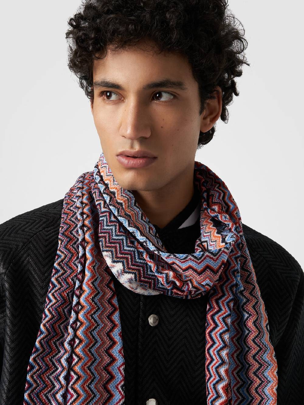 Missoni Sciarpa in cotone chevron con frange Grandi sconti