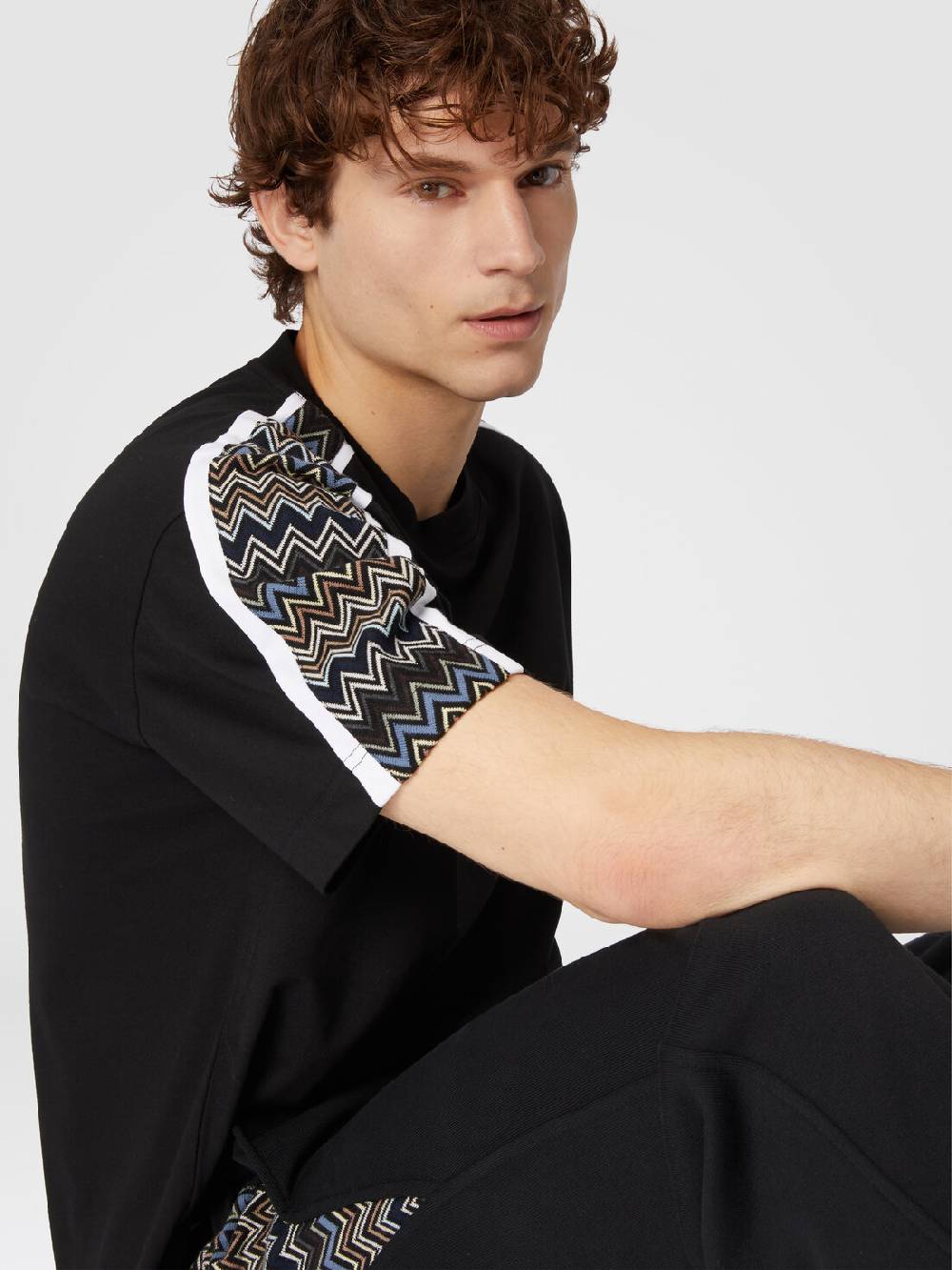 Missoni T-shirt in jersey di cotone con inserti zig zag Latest fashion