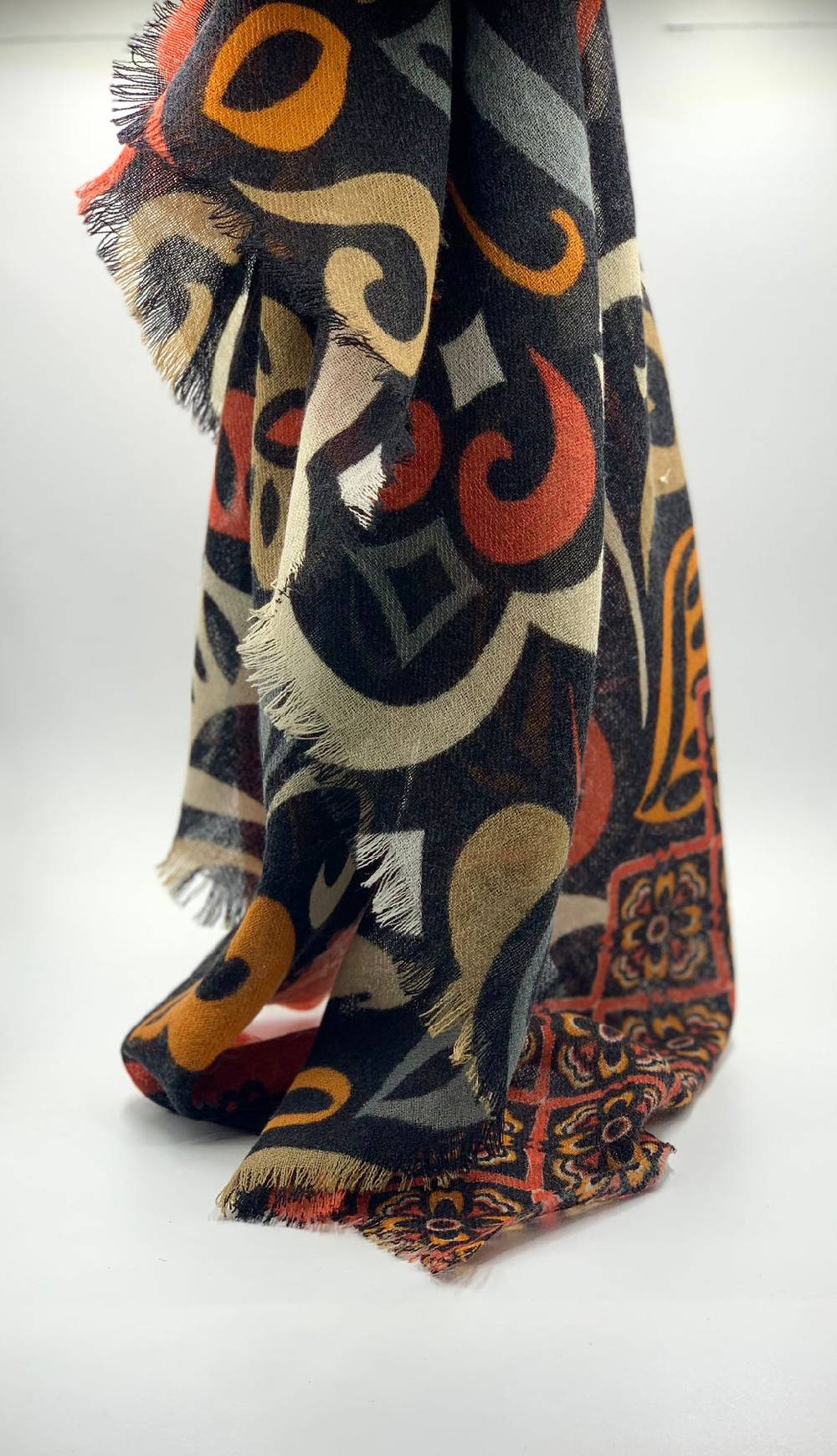 Ordi.to Accessori GAUGUIN NERA - Sciarpa in lana Fino Al -60%