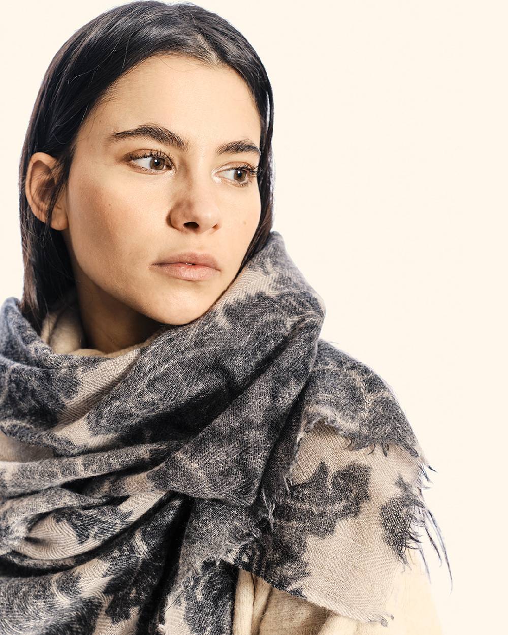 Ordi.to Accessori ALISEI NERA - Sciarpa Unisex in Cachemire e lana In Vendita