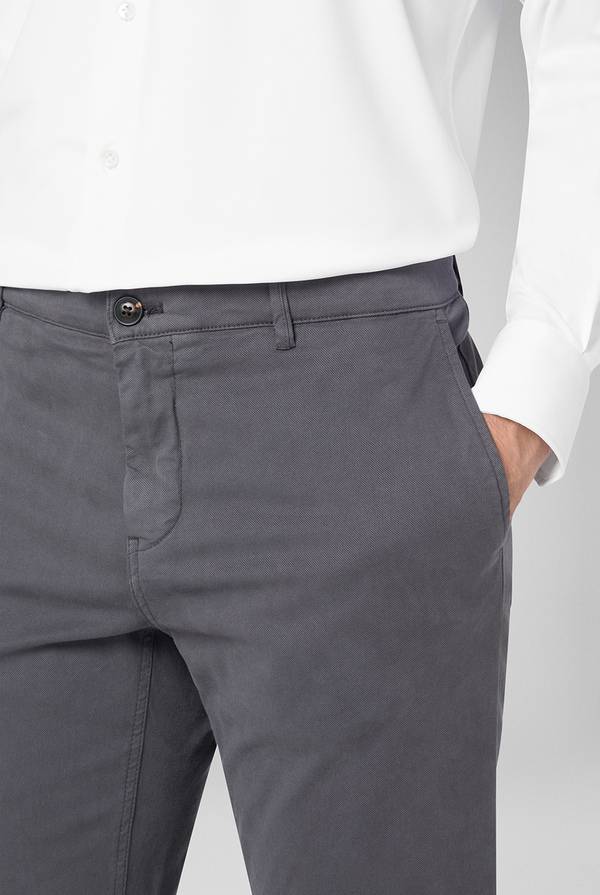 Pal Zileri Pantaloni chino tinti in capo in cotone e tencel stretch Economico