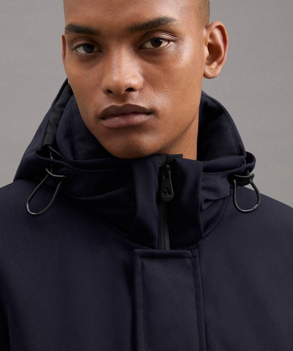 Peuterey Trench A Tre Strati Minimal E Tecnico Fino Al -60%