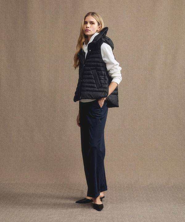 Peuterey Gilet imbottito con ampio cappuccio Moda