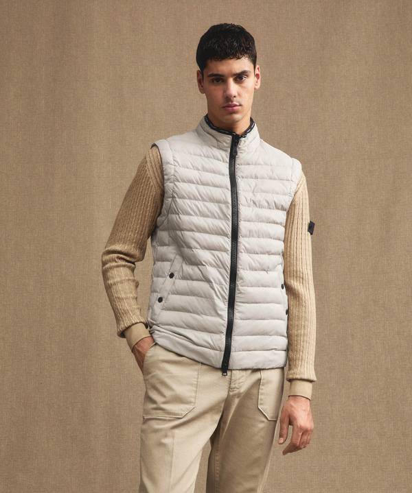 Peuterey Gilet imbottito superleggero e semilucido Novità