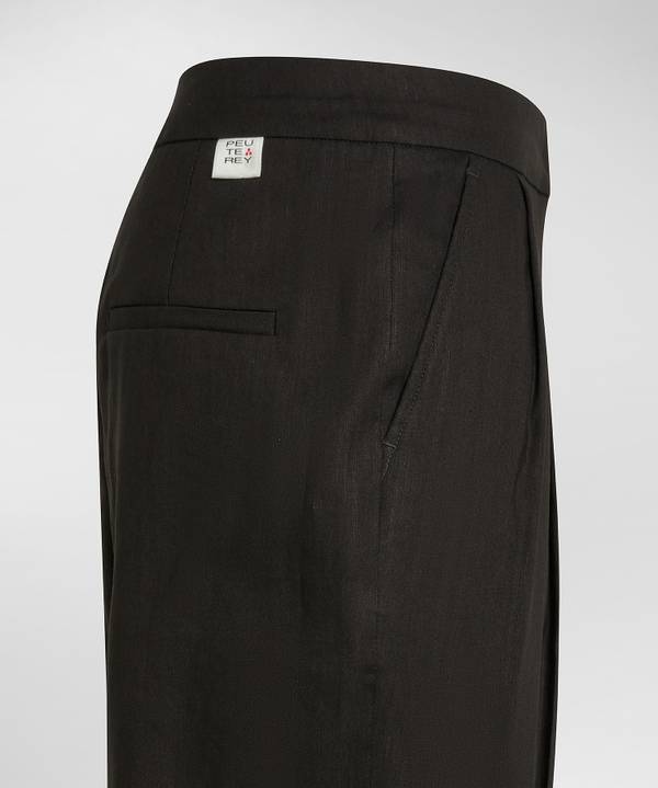 Peuterey Pantaloni in morbido lino 2025