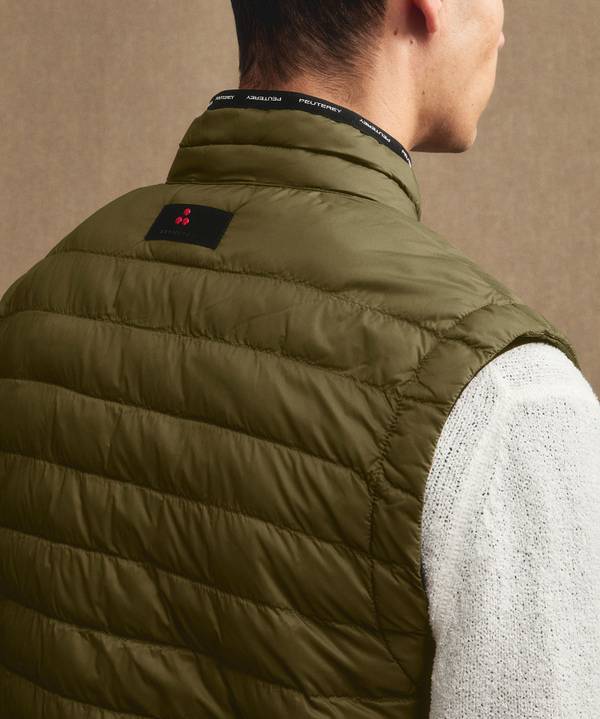 Peuterey Gilet imbottito superleggero e semilucido Vendita Economica