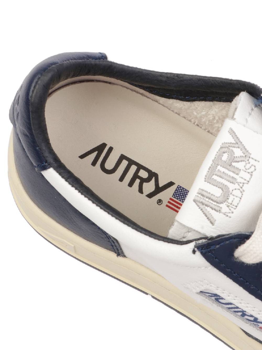 AUTRY Sneakers Donna AULW in Pelle Promozione