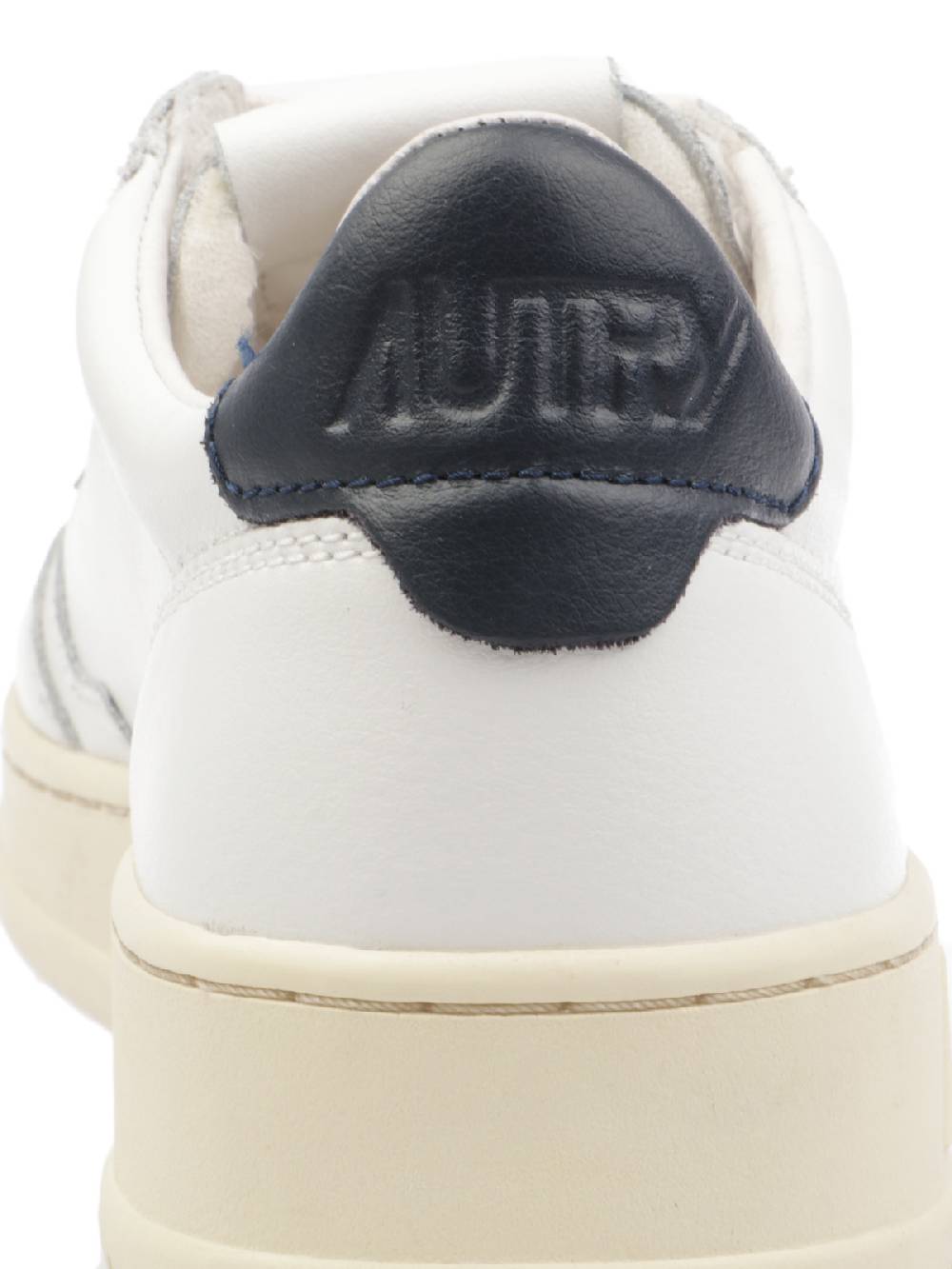 AUTRY Sneakers Uomo AULM in Pelle Black Friday Prezzi