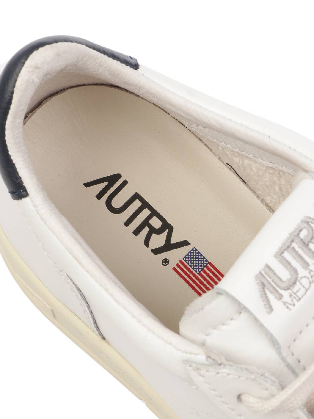 AUTRY Sneakers Uomo AULM in Pelle Black Friday Prezzi