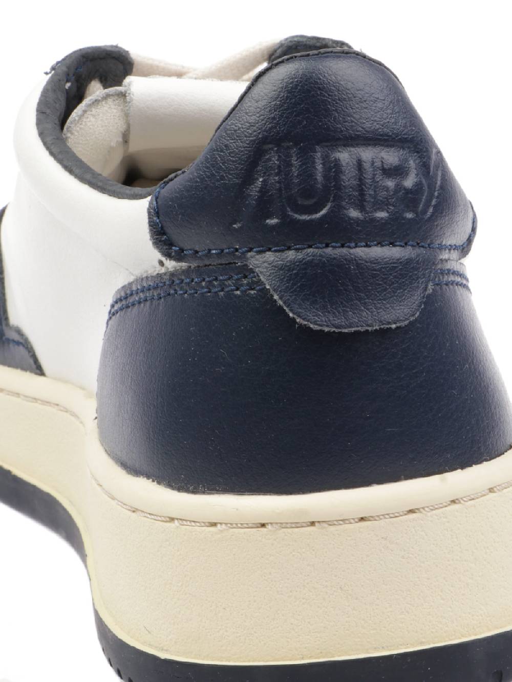 AUTRY Sneakers Uomo AULM in Pelle In vendita