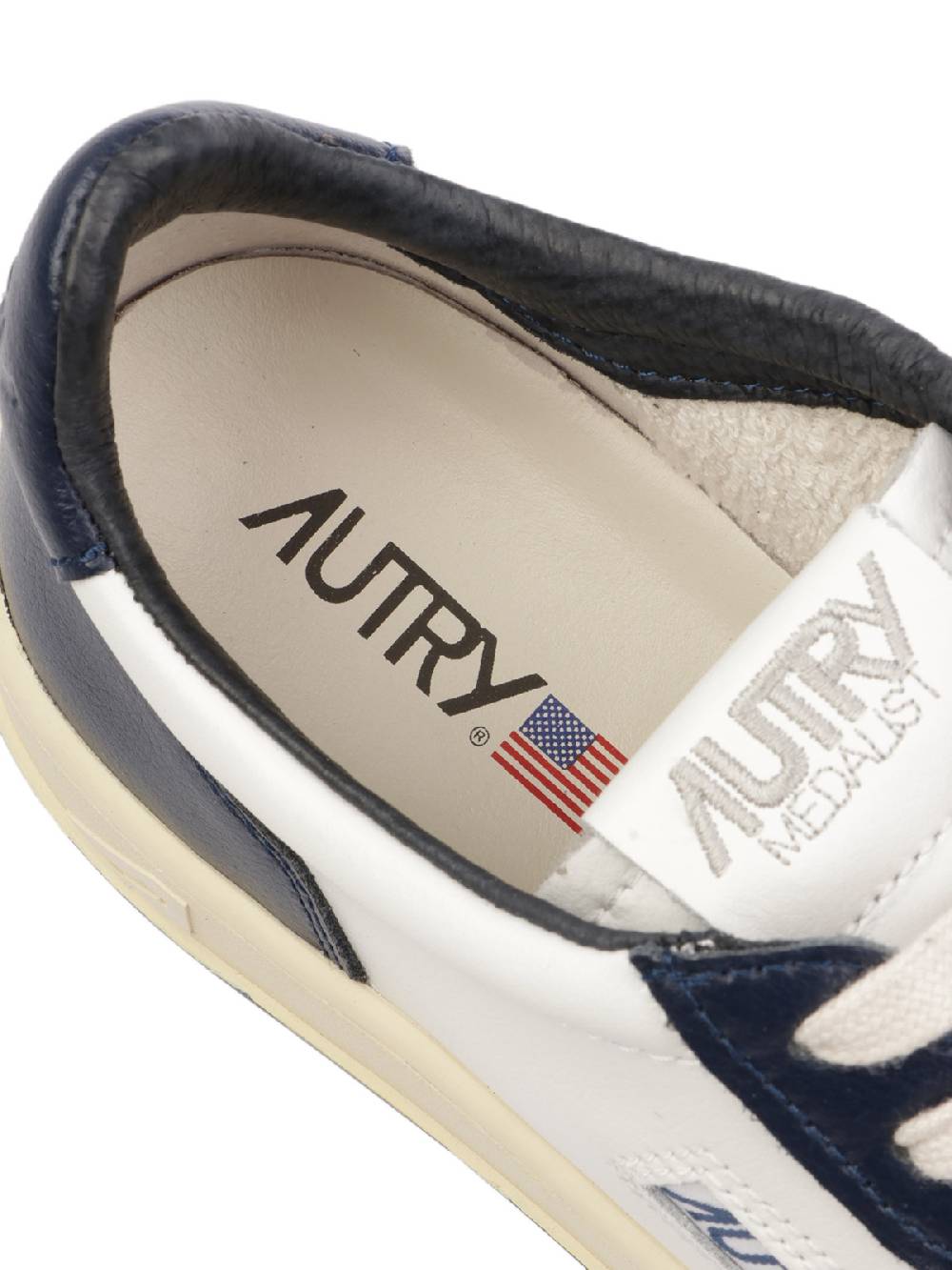 AUTRY Sneakers Uomo AULM in Pelle In vendita