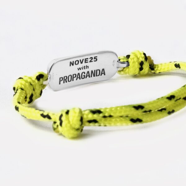 Propaganda Bracciale in Corda Gialla con Targa Propaganda W/ Nove25 In Argento Convenienza