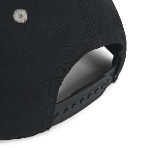 Propaganda Triangle Snapback Vendita