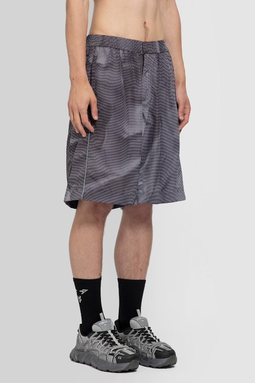 Antonioli 44 LABEL GROUP MAN GREY SHORTS & SKIRTS Qualità