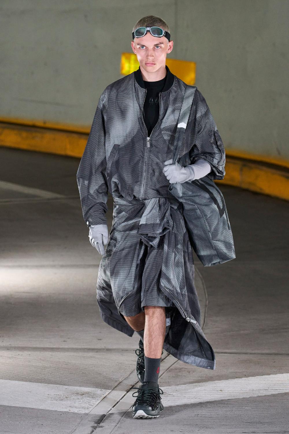 Antonioli 44 LABEL GROUP MAN GREY SHORTS & SKIRTS Qualità