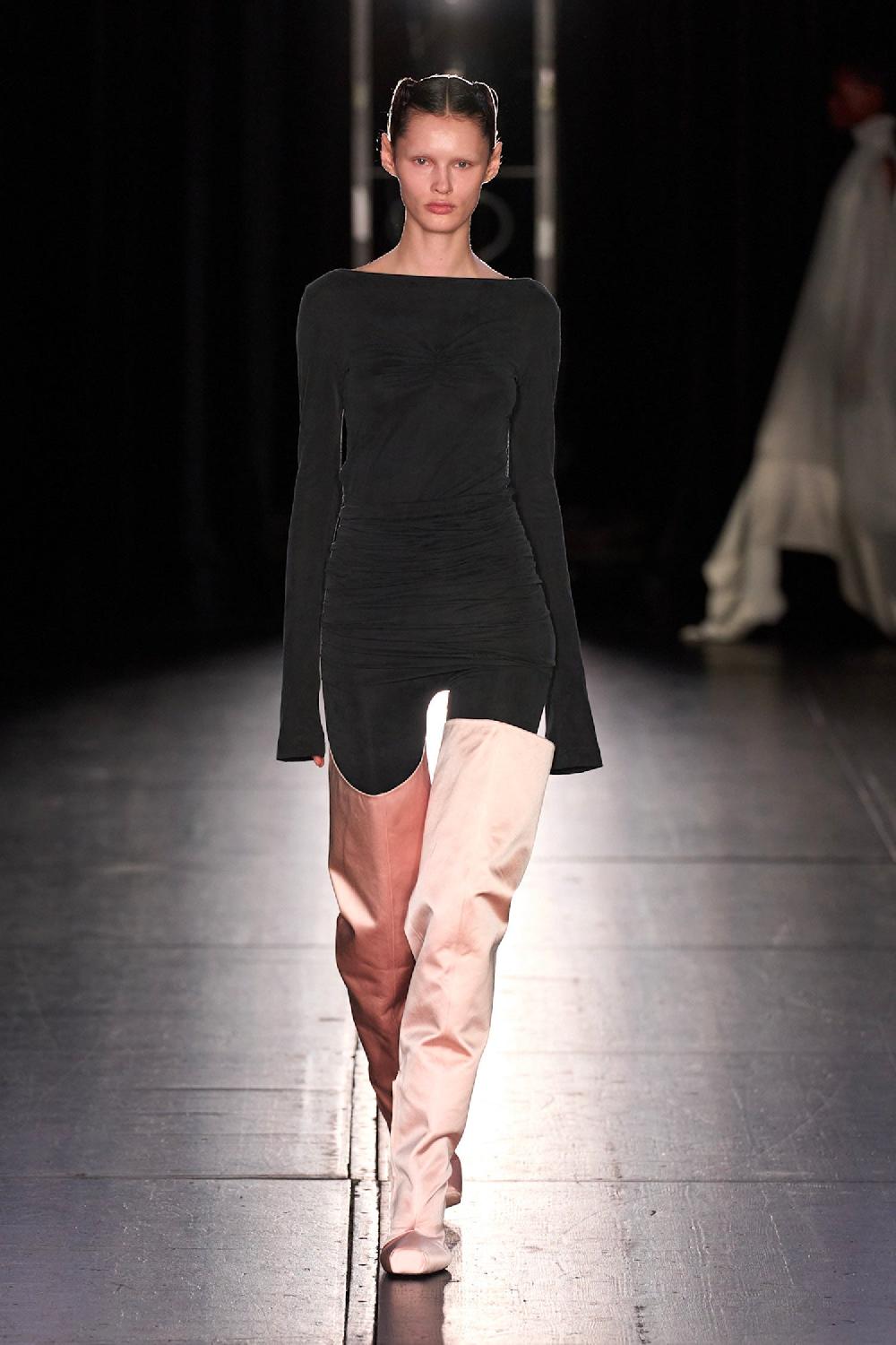 Antonioli ALAINPAUL WOMAN BLACK TOPS In Linea