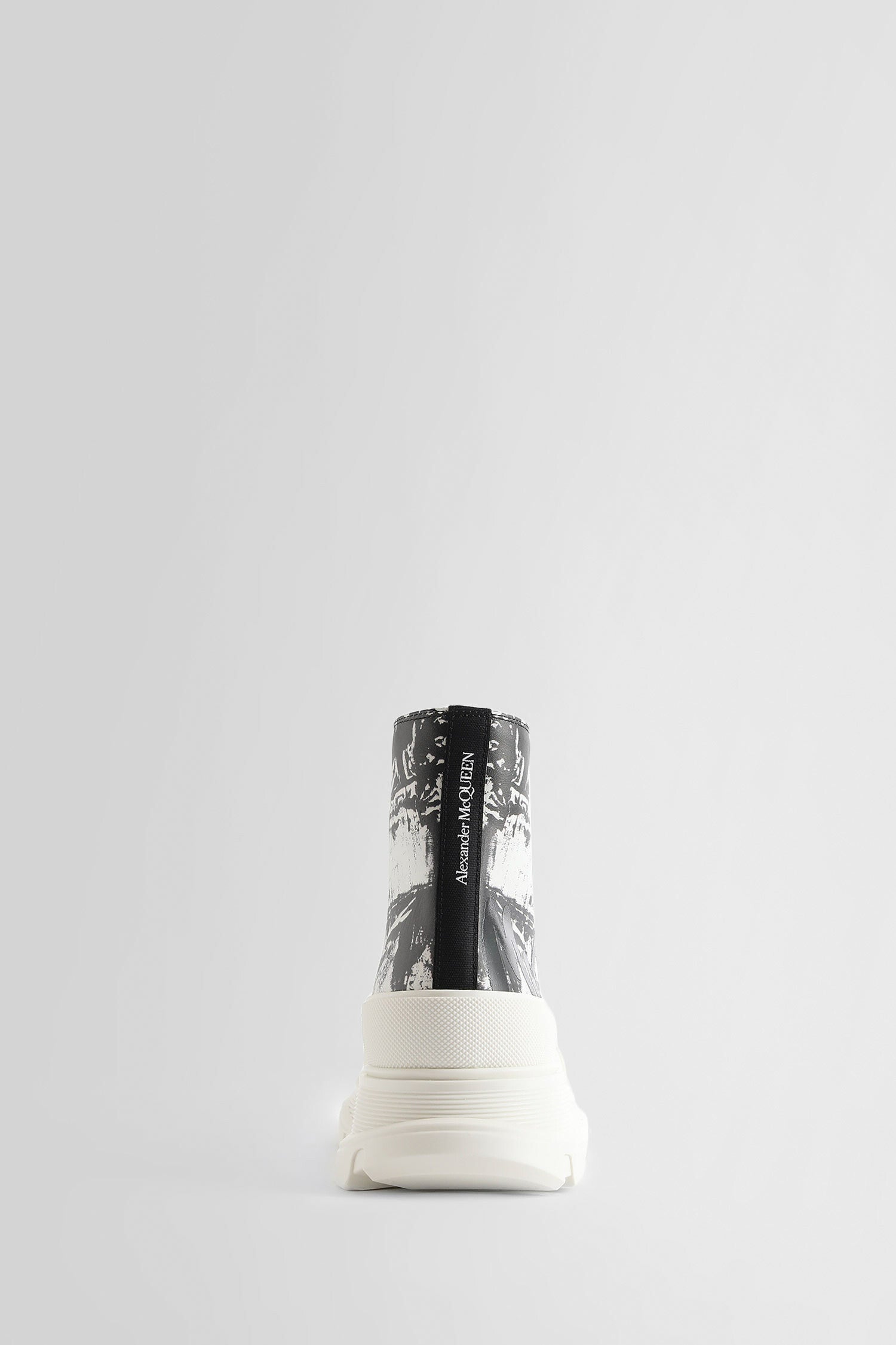 Antonioli ALEXANDER MCQUEEN MAN BLACK&WHITE BOOTS Affare Del Giorno