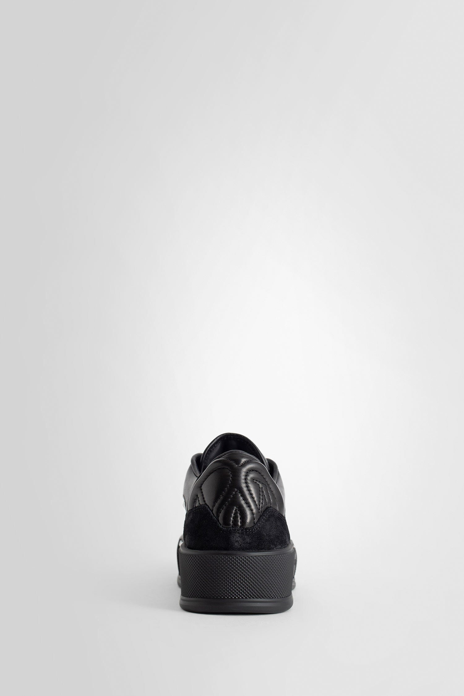 Antonioli ALEXANDER MCQUEEN MAN BLACK&WHITE SNEAKERS Offerta