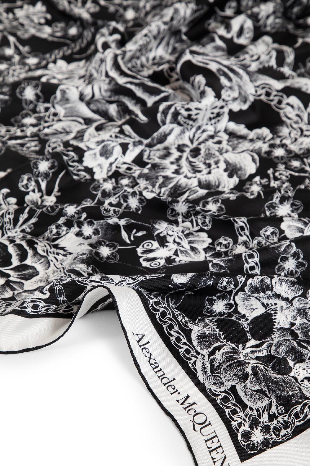 Antonioli ALEXANDER MCQUEEN WOMAN BLACK&WHITE SCARVES Pezzi Unici