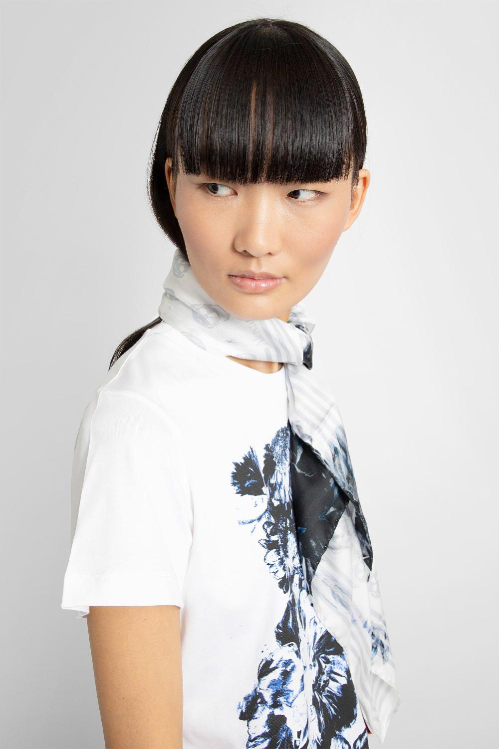 Antonioli ALEXANDER MCQUEEN WOMAN MULTICOLOR SCARVES Shopping Online
