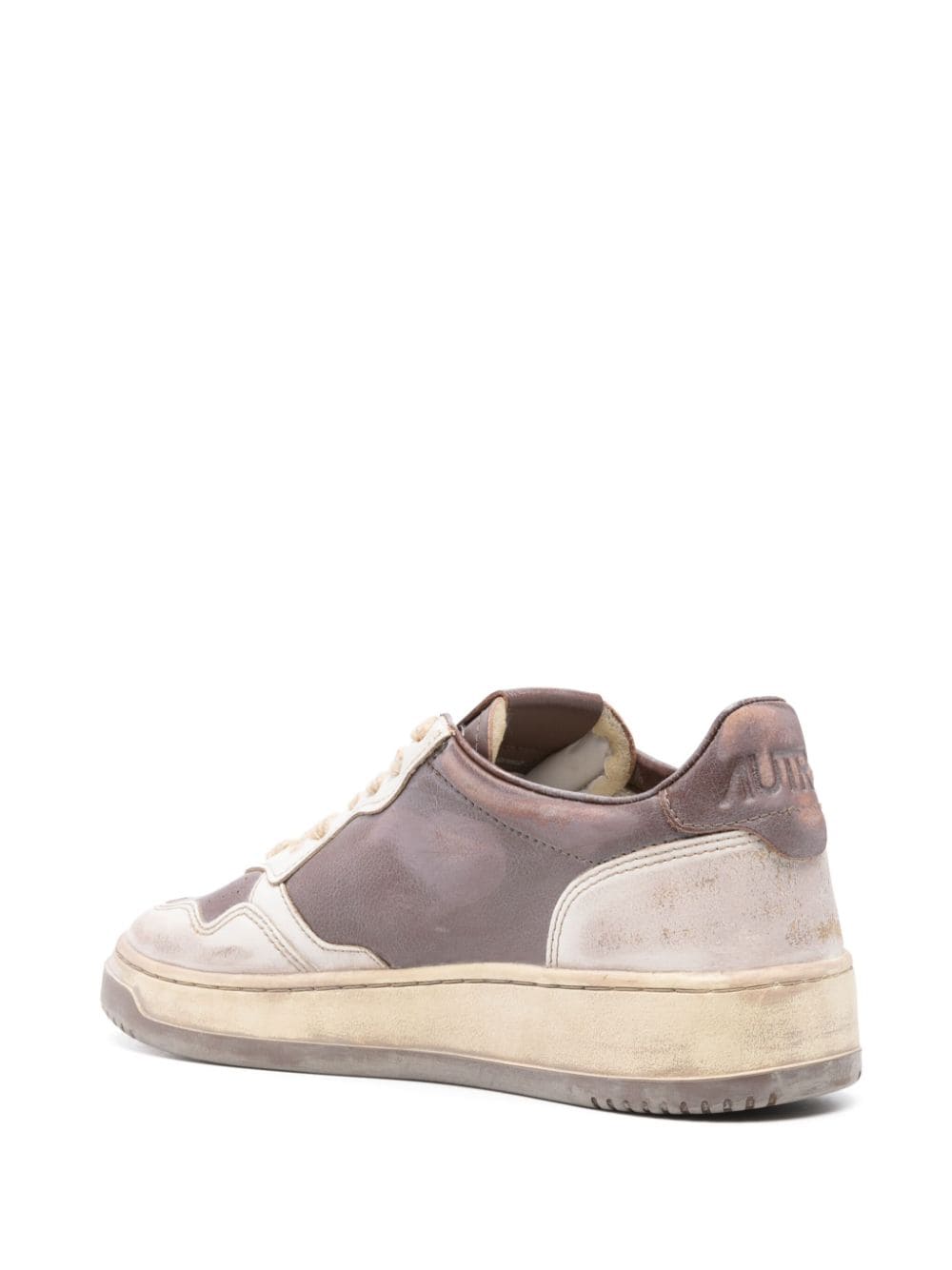 AUTRY Super vintage low sneakers in white leather and mud patridge Offerta