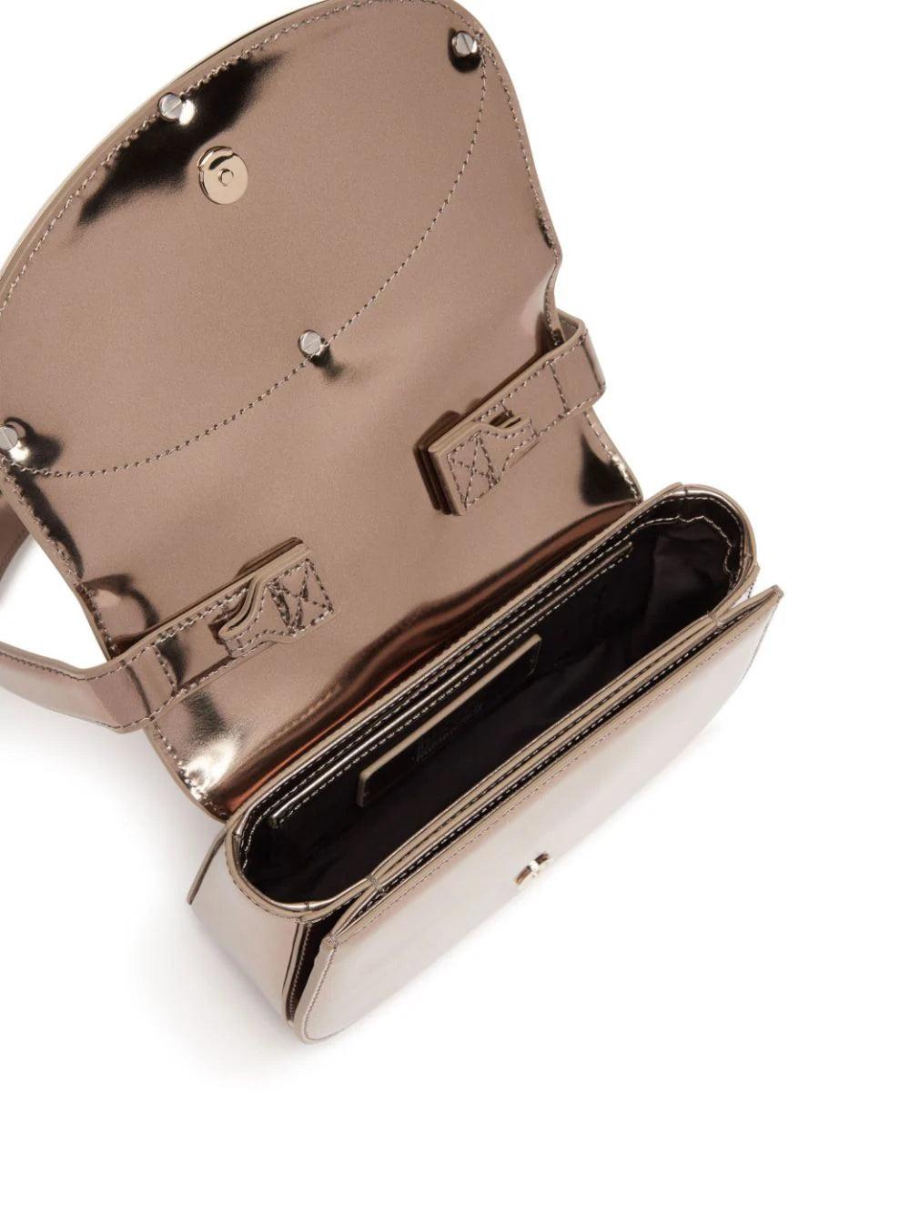 DIESEL 1dr-iconic shoulder bag in mirrored leather Offerta per la Festa della Mamma