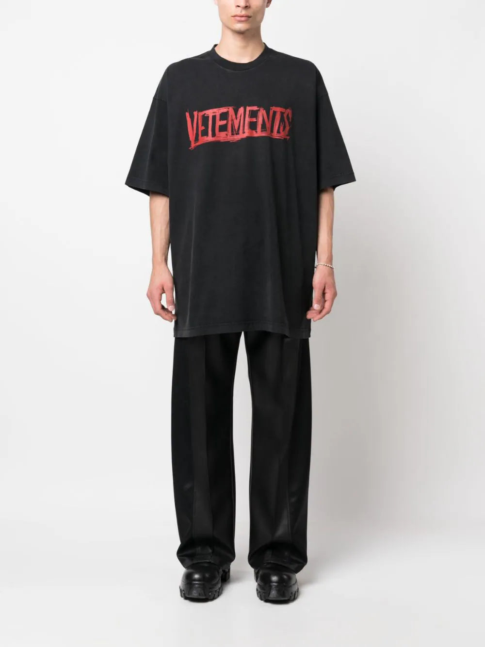 VETEMENTS Worldtour logo t-shirt Rilascio limitato
