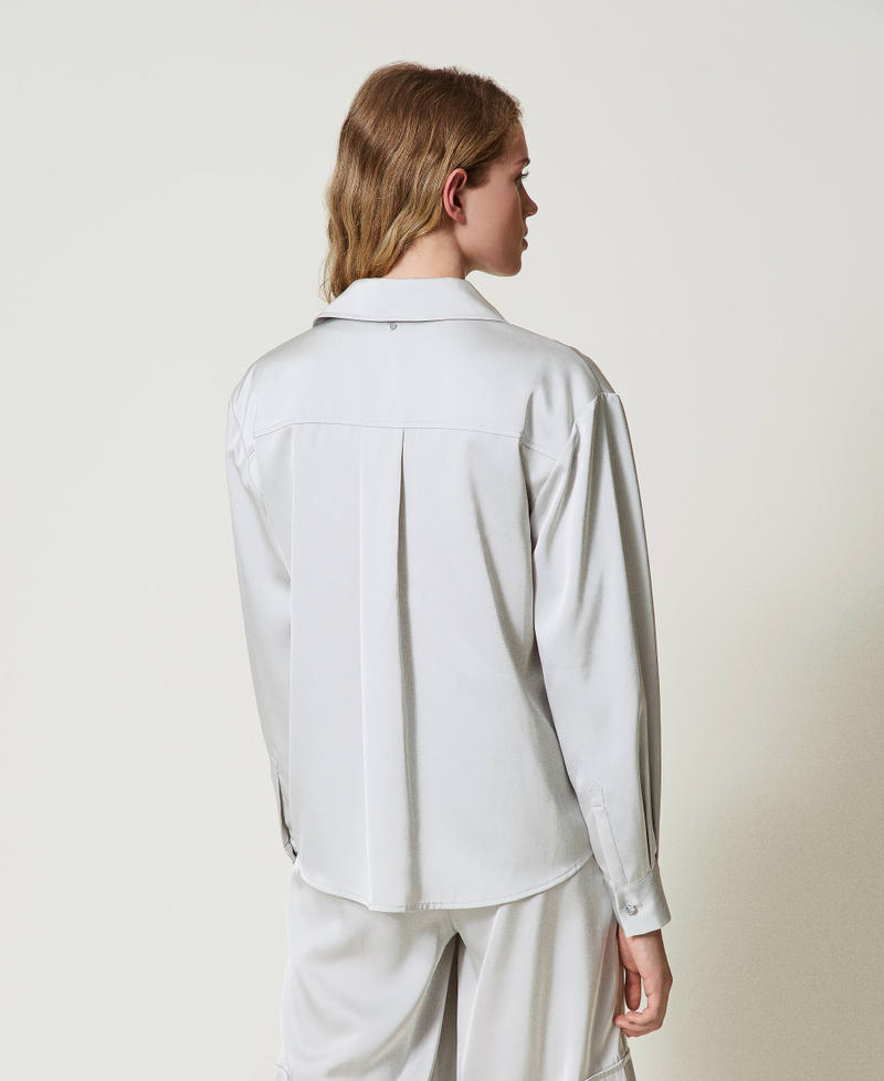 Scee by twin set Camicia in raso con bottone gioiello Fino Al -60%