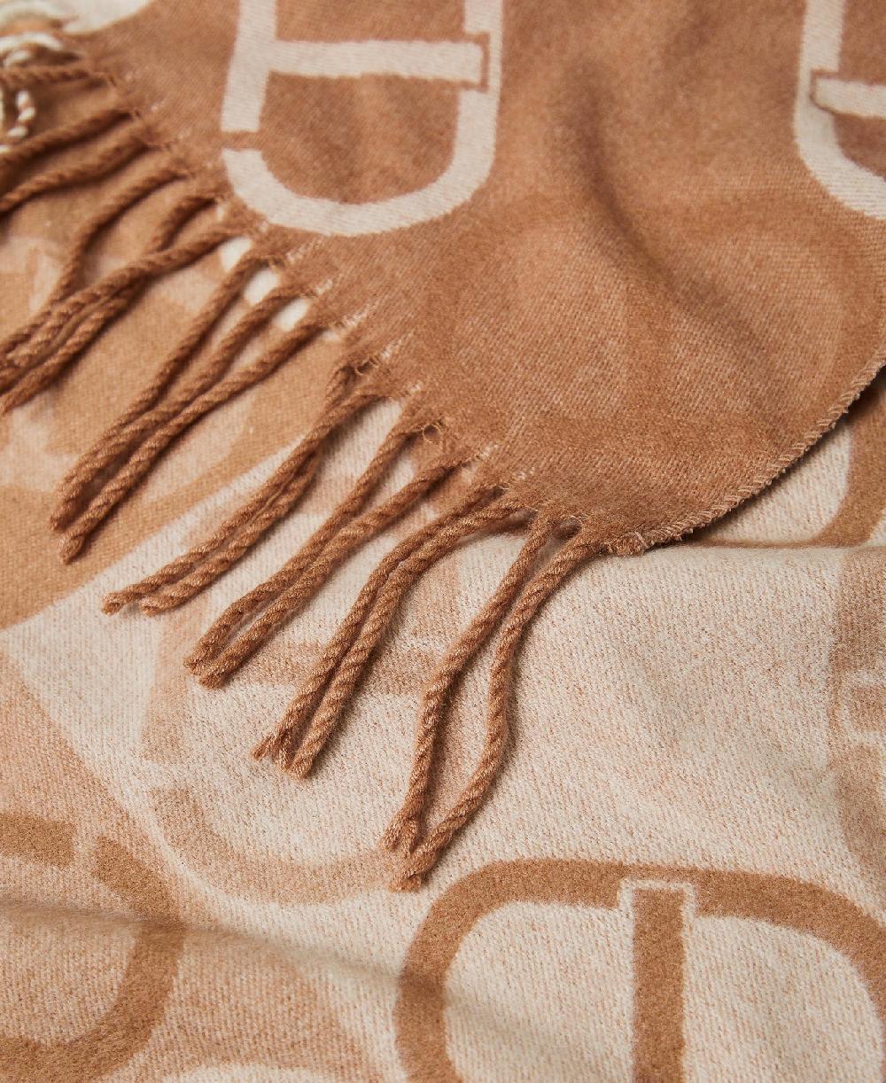 Scee by twin set Stola in panno jacquard con Oval T Acquista Ora