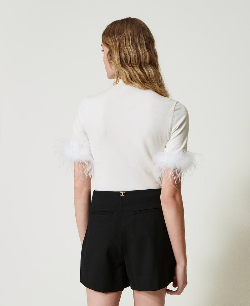 Scee by twin set Maglia lupetto con piume In Vendita