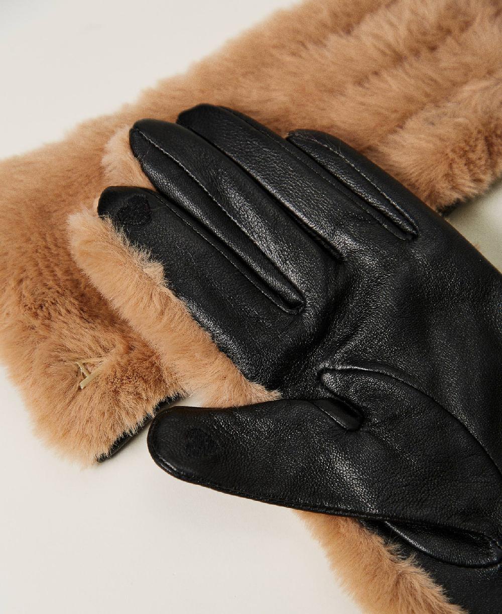 Scee by twin set Guanti in faux fur Convenienza