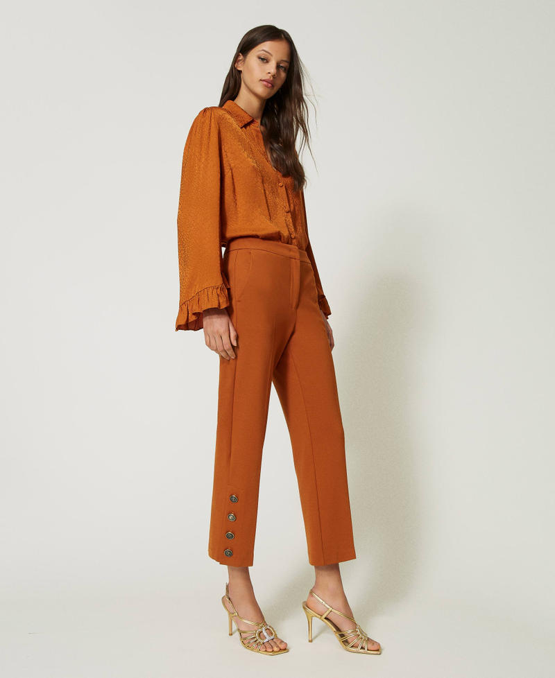 Scee by twin set Pantaloni cropped con bottoni Sconto