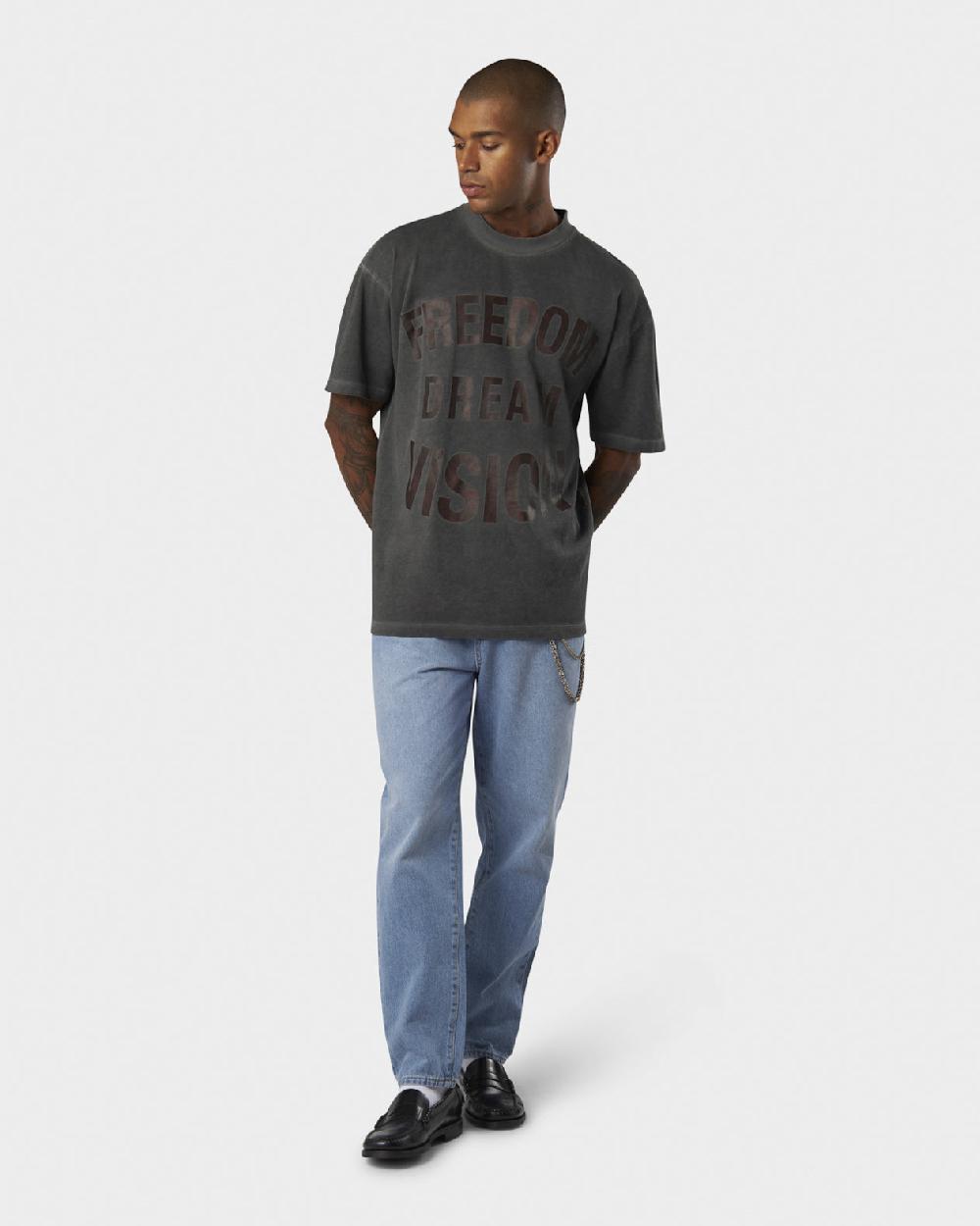 Vision Of Super COLD WASH T-SHIRT WITH FREEDOM PRINT ON FRONT AND METAL LABEL Vendita