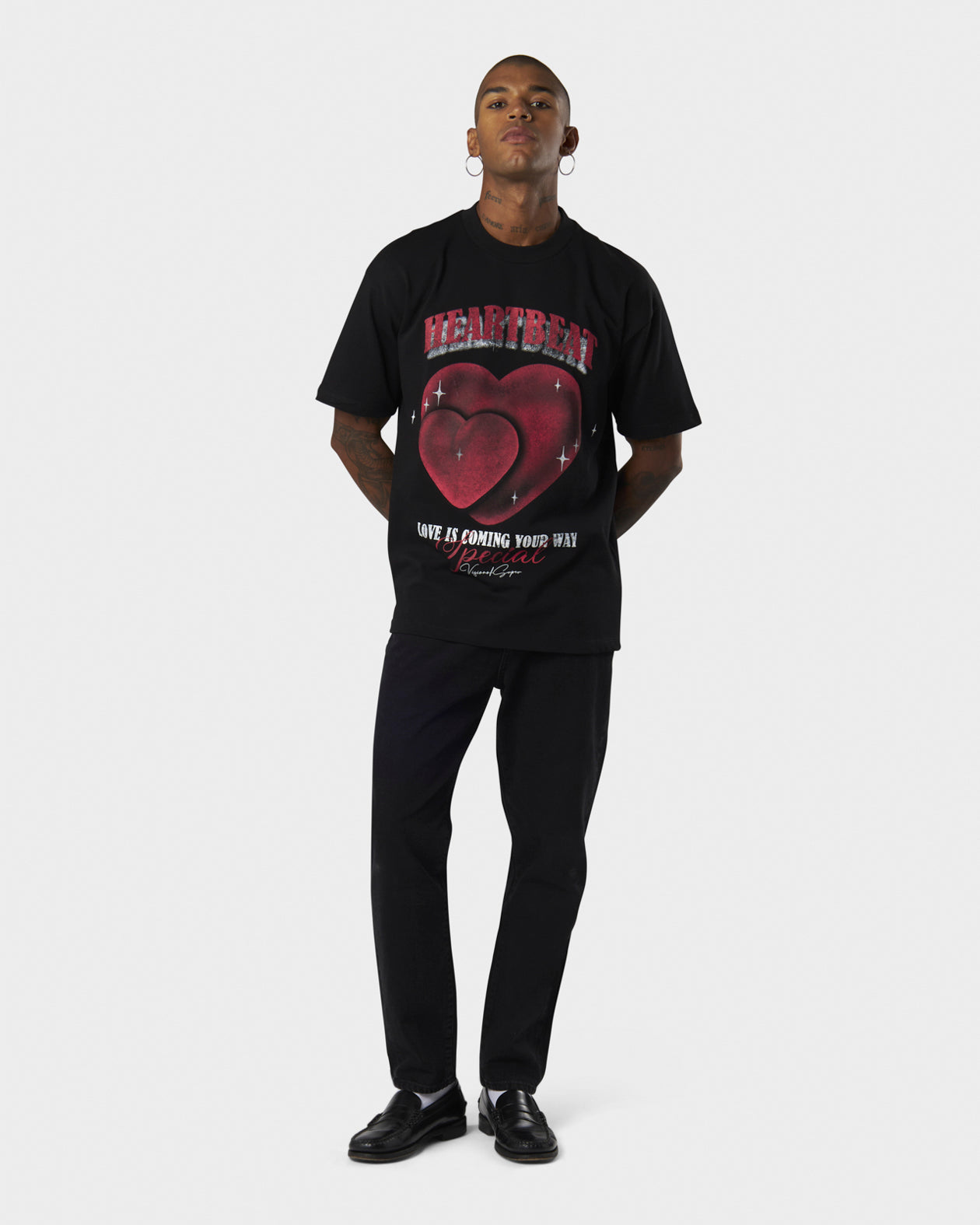 Vision Of Super BLACK T-SHIRT WITH HEARTBEAT PRINT ON FRONT AND METAL LABEL Promozione