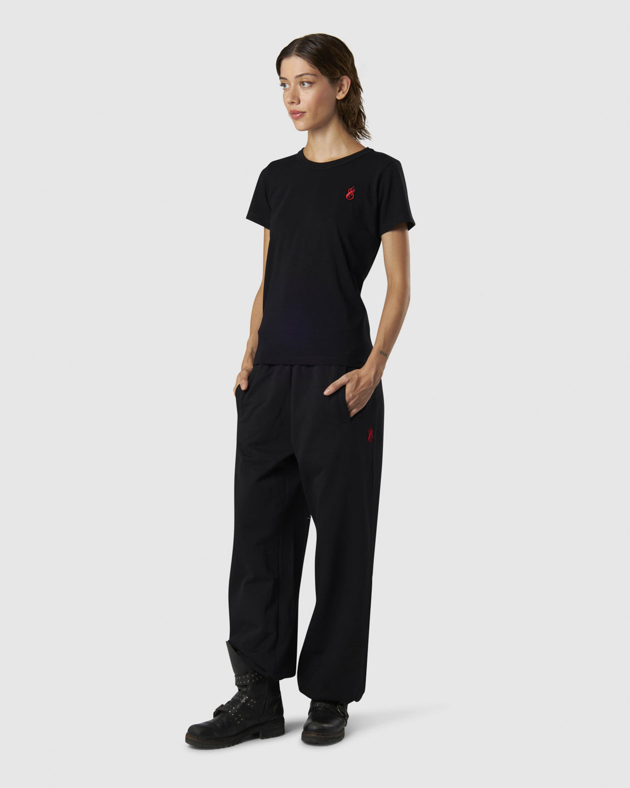 Vision Of Super BLACK T-SHIRT WITH EMBROIDERED FLAME LOGO ON FRONT AND PRINTED LOGO ON BACK Soddisfazione Garantita