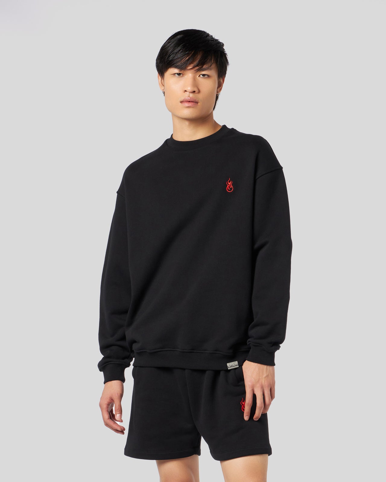 Vision Of Super BLACK CREWNECK WITH FLAMES LOGO Presa