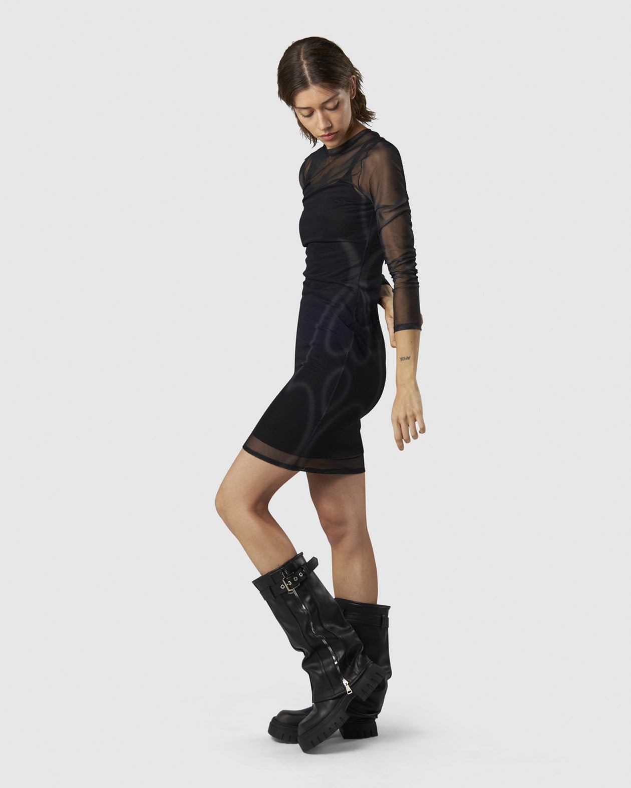 Vision Of Super BLACK DRESS WITH SAND TRIBAL FLAMES Economico